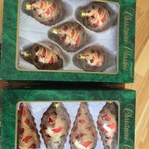 Coordinating Red and Gold Ornaments